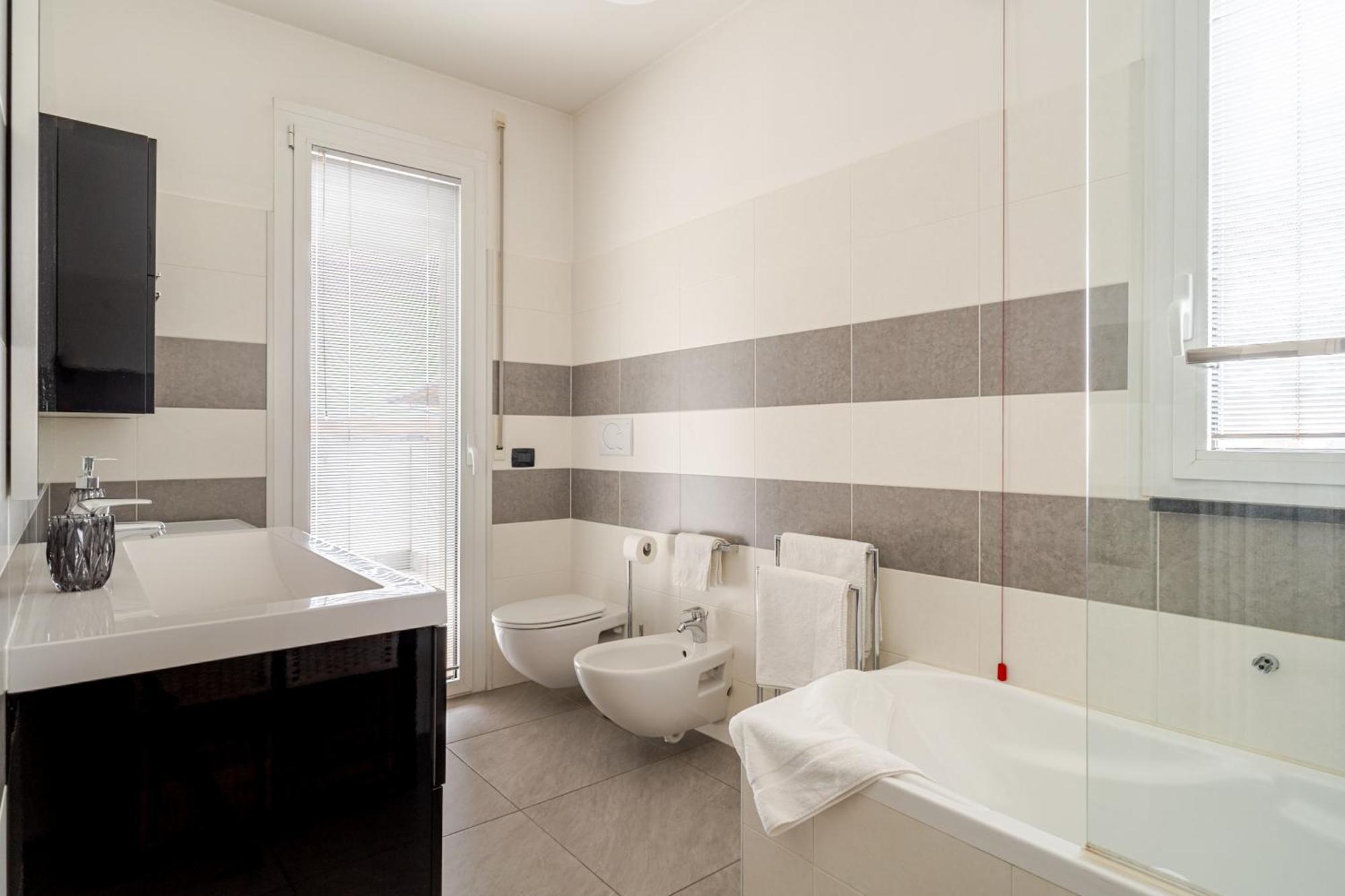 Dalmine Luxury Suite ภายนอก รูปภาพ